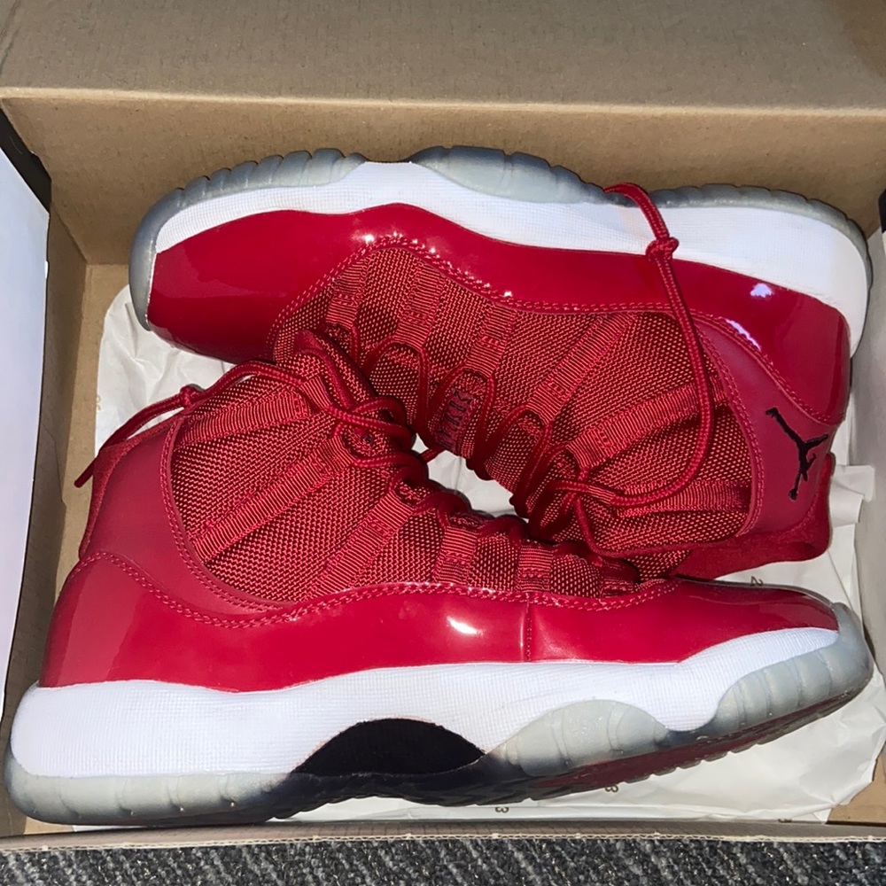 Air Jordan 11 Retro Gym Red